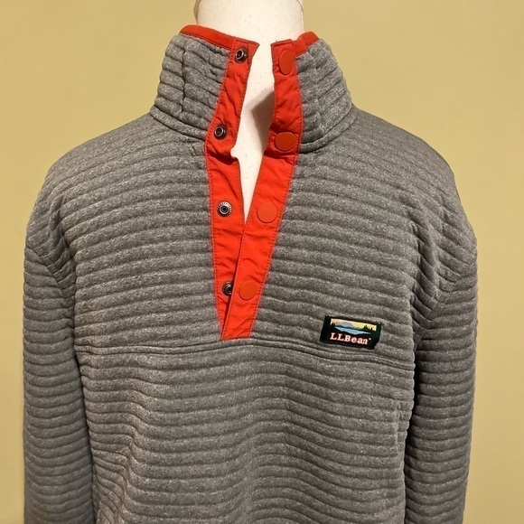 L.L. Bean Gray Pullover - Picture 9 of 9
